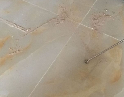 迎泽瓷砖空鼓维修公司分享粘合剂选择不当在瓷砖铺贴过程中可能导致以下问题